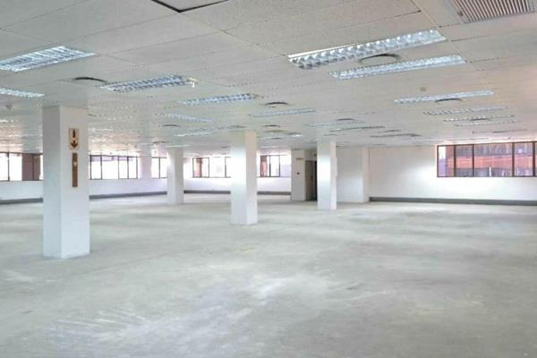 Discover a large, adaptable commercial space located in the area. With a generous size ...