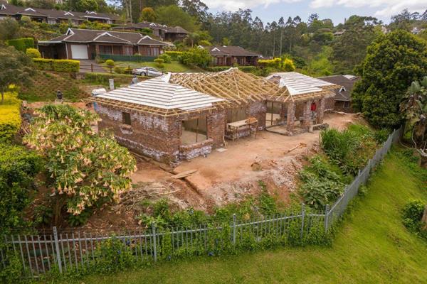 The construction for the last townhouse in this estate has begun. 191 square metres ...