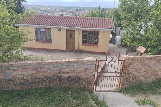 2 Bedroom House for sale in Mdantsane Nu 10