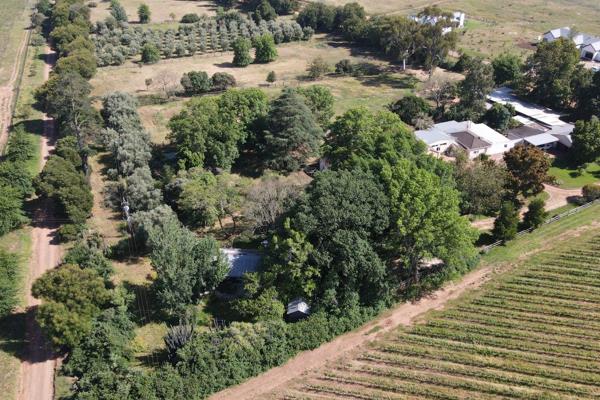 Welcome to a tranquil oasis nestled in the farmlands outside Stellenbosch. Spread across 3.7 hectares, this expansive property offers a ...