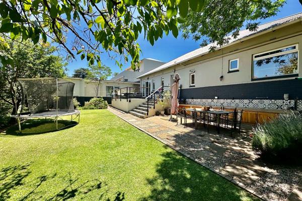 | Exclusive rental |

| Viewings by appointment only |

| Located 1 minutes walk from Melville’s iconic 7th street that is filled with ...