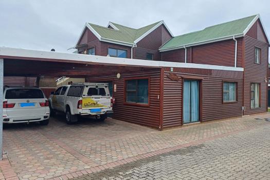 3 Bedroom Townhouse for sale in Hartenbos Central