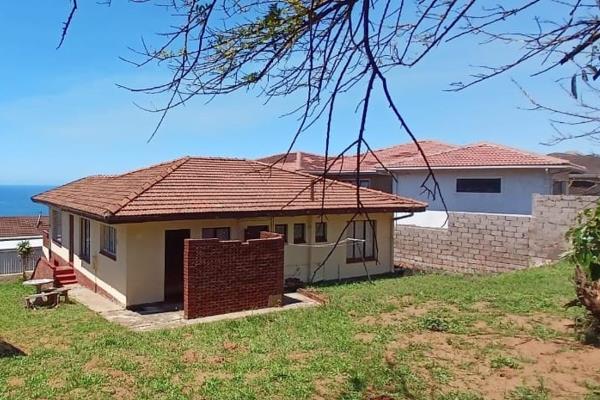 Charming, single storey, stand alone, family home, awaits someone with a vision.  Enjoy your morning coffee or your evening sun downer ...