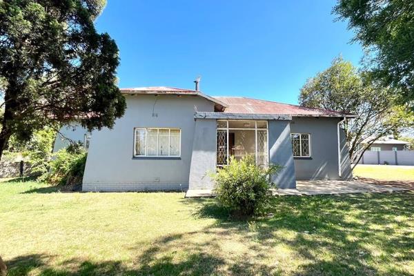 Introducing your next purchase,

Three Bedroom House with a Flatlet,

The main house has three bedrooms and one full bathroom, dining ...