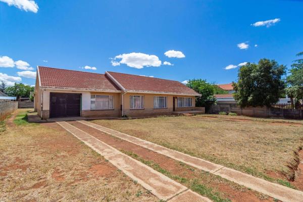 Family Home for Sale in Westonaria

Welcome to your dream home in the heart of ...