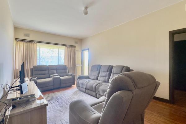 This inviting 2-bedroom ground-floor apartment offers a comfortable blend of style and convenience. Each bedroom is well-sized, and the ...