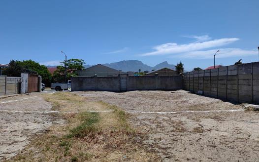 Vacant Land / Plot for sale in Grassy Park