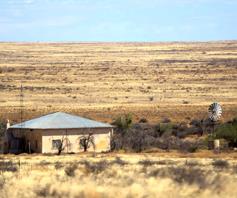 Farm for sale in Loeriesfontein