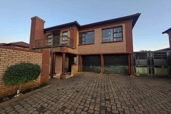 Step into elegance with this exquisite 5-bedroom, 3.5-bathroom home in the highly desirable Raslouw Gardens Estate. This property is ...