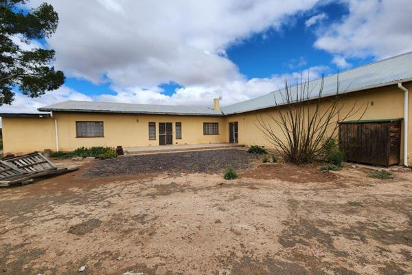 1. Expansive Karoo Farmland with Versatile Potential

Set within the serene and spacious Karoo landscape, this impressive 105-hectare ...