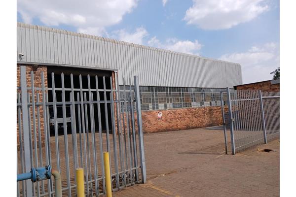 Located in the most sought after industrial area , this warehouse space with a total of 600m2 GLA is immediately available to let in ...