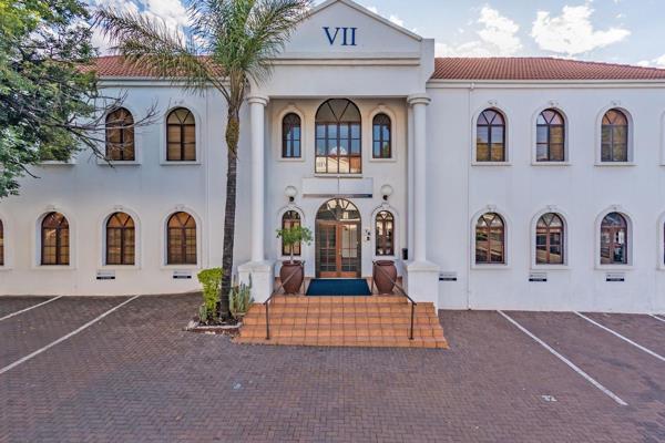 Stunning 436 sqm Office For Sale in Visiomed Office Park, Blackheath (Northcliff/Cresta ...