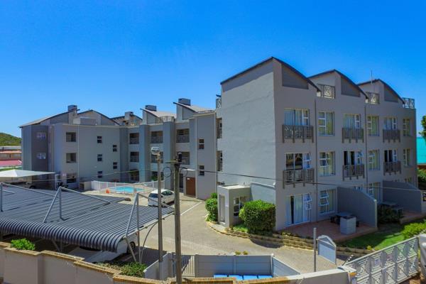 Luxury Coastal Retreat: 2Bed/1Bath Ground Floor Apartment

Immerse yourself in the ultimate coastal lifestyle in this immaculately ...