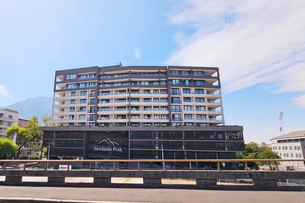 Introducing a sleek and modern studio apartment on the 7th floor of Newlands Peak ...