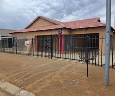 House for sale in Bloemspruit