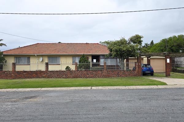 Nestled on a quiet street in Greenfields, this 4-bedroom home is ideal for a growing family. It includes a full bathroom, a separate ...