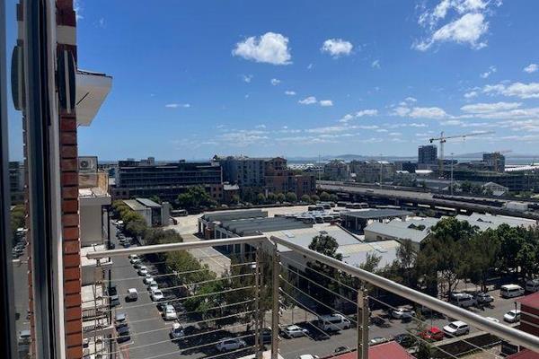 Spectacular Harbour views from this amazing Penthouse in the recently refurbished Rockwell building in De Waterkant.