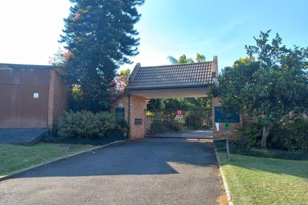 Exclusive luxury townhouse located in the affluent suburb of Montrose.
This Secure home offers 3 Bedrooms, 2 Bathrooms, a lounge ...