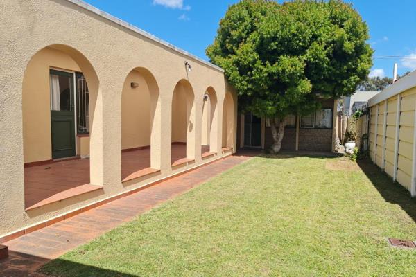 A neat family home located right opposite the Taronga Road Musjid
This home features ...