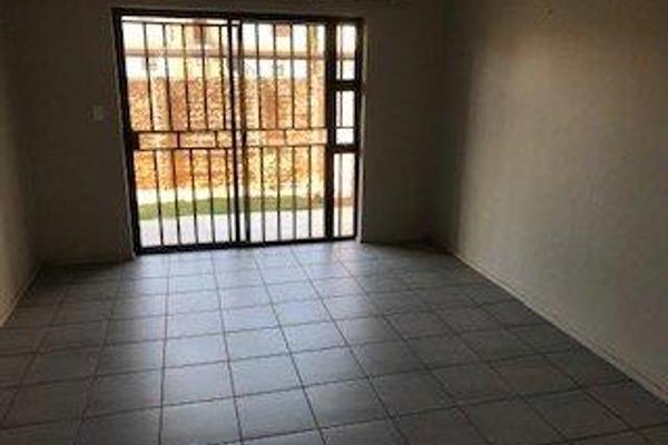 2 bed 1 bath ground floor unit with enclosed garden in secure estate, Parkrand , Boksburg. Close to schools, Doctors rooms Jhb and ...