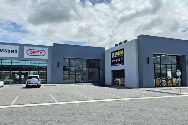 This pristine 550m&#178; retail/commercial property is now available for lease in one of Langebaan’s most sought-after locations. ...