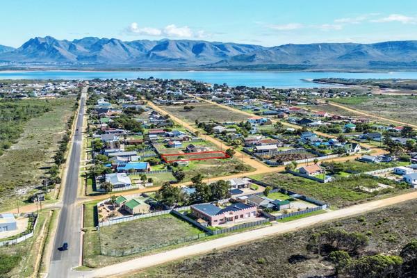 Investment Opportunity: Vacant Stand with Scenic Views in Fisherhaven

Seize the chance to own this vacant stand, perfectly positioned ...