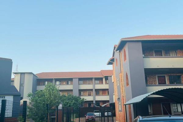 Ground floor One-Bedroom Apartment in Waterford Complex, Carlswald Midrand

Nestled within the prestigious Waterford complex in ...