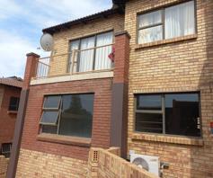 Townhouse for sale in Shellyvale