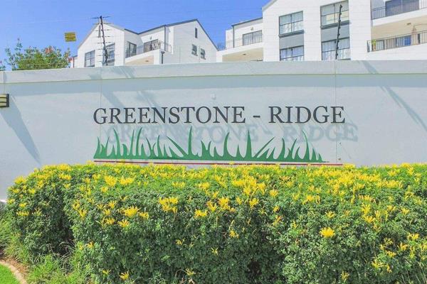 A stunning top-floor 2-bedroom, 2-bathroom apartment for rent in Greenstone ridge

Open ...