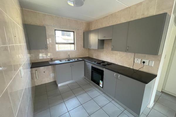 2 Bedroom 1 bathroom ground floor unit to rent in Parklands estate. The property is located in a secure complex in Parkrand, fully ...