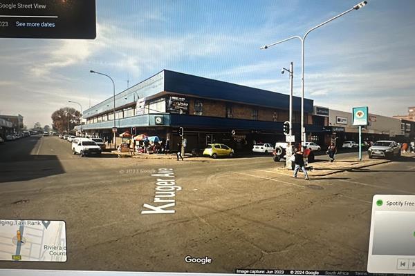 Prime Street-Facing Retail Space in High-Traffic Area

This 824 m&#178; street-facing ...