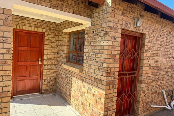 Ready to Occupy 
Near two bedrooms with built in cupboards 
Bathroom 
Lounge
Kitchen with built in cupboards&amp;Stove
Carport for 2 ...