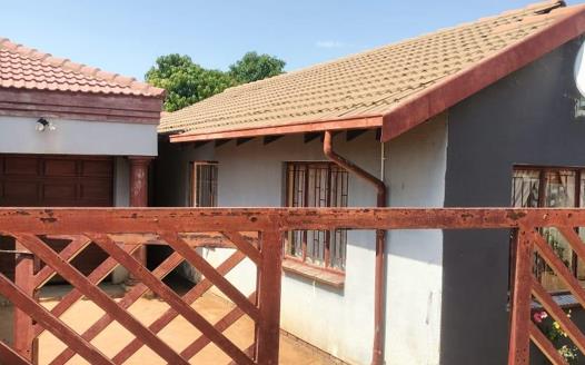 3 Bedroom House for sale in Soshanguve XX