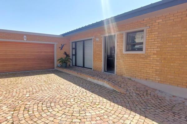 Exclusive Sole Mandate!
Low maintenance home in the heart of Gordons Bay only 800m from the beach. Large two bedroom home with ...