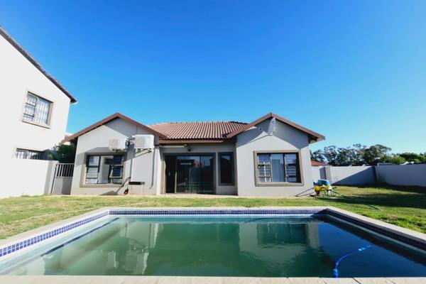 Dual Mandate
Exclusive Property in a Secure Estate – A True Gem

I am excited to present this stunning property, nestled in one of ...