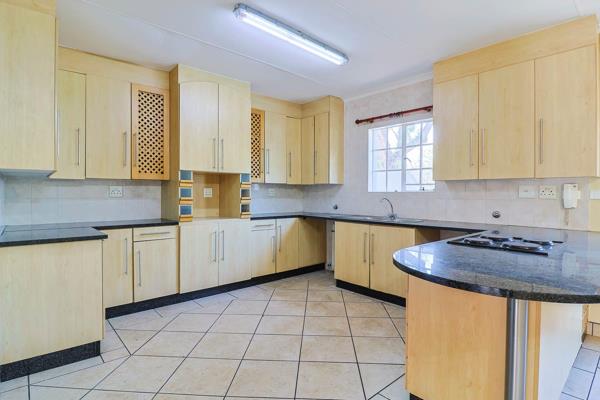 Lock Up &amp; Go - Immaculate Pearl: A Hidden Gem!This Villa Calista beauty in the heart of Meyerton is your perfect match. Here’s ...