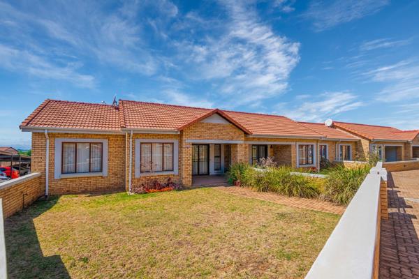 This lovely 2 bedroom, 2 bathroom townhouse in the sought-after Manor Park complex in Randpark Ridge is FOR SALE. Offering a wonderful ...