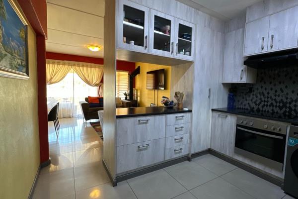 This unit can be found in the Lakeview Complex based in the flourishing area of Mondeor ...