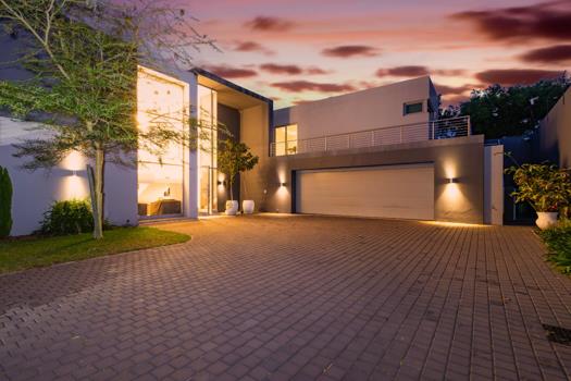 5 Bedroom House for sale in Bryanston