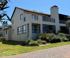 Townhouse for sale in Mossel Bay Golf Estate