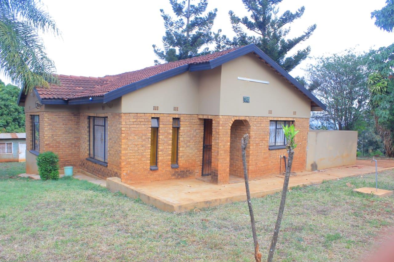 3 Bedroom House for sale in Thohoyandou - P24-115183896