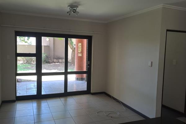 Renowned for their security, 2 bedroom unit on the ground floor. Offers open plan lounge and kitchen, which leads onto patio area. ...