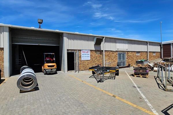 This warehouse is located within a 24 hour access controlled industrial park located ...