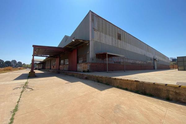 This expansive 13,000 sqm open warehouse, set on a substantial 49,900 sqm stand, is ...