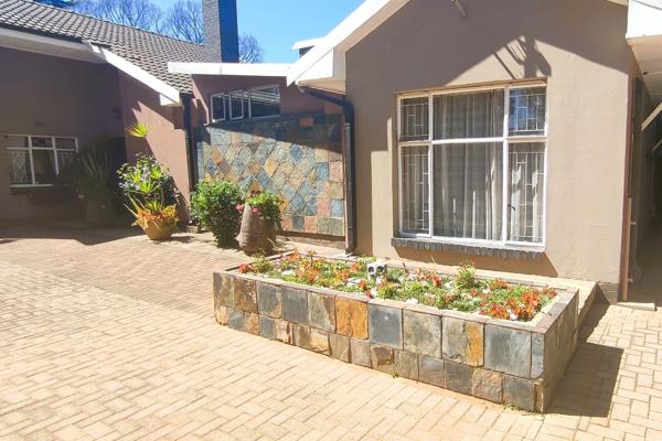 Are you looking for a bachelor-furnished garden cottage located in Mantevrede, Vanderbijlpark, Gauteng? Look no further! This property ...