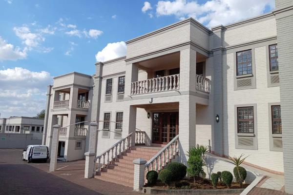 730m&#178; Office to rent, Eastgate, Sandton.  Situated on the first floor at Georgian ...