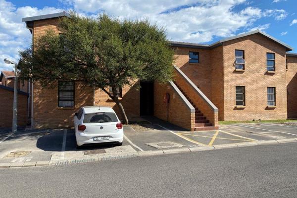 Very neat 2 bedroom ground floor apartment to rent in Gordon Villas Security Complex in Gordon&#39;s Bay. This spacious unit also ...