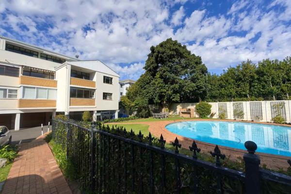 97sqm recently renovated, unfurnished apartment on the second floor along tree-lined Avenue in Oak Lodge, Kenilworth Upper.

The ...