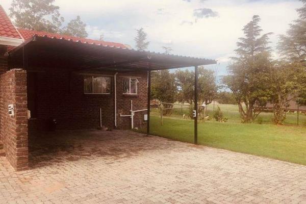 Offers:
2 interleading bedrooms with a lounge and kitchen cottage within a plot with DSTV satellite connection, WIFI and alarm linked ...