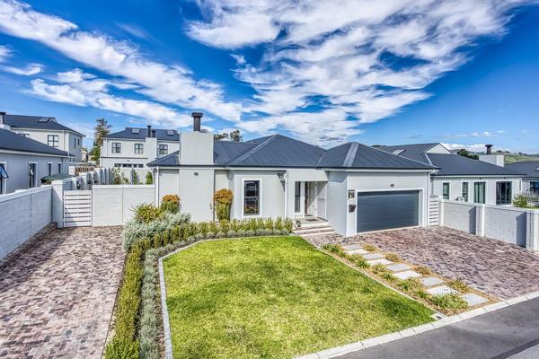 Your dream home in Schoongezicht Estate awaits!

Welcome to a serene sanctuary tucked away within the sought-after Schoongezicht community! This stunning 3-bedroom home in a gated estate offers the perfect blend of comfort ...